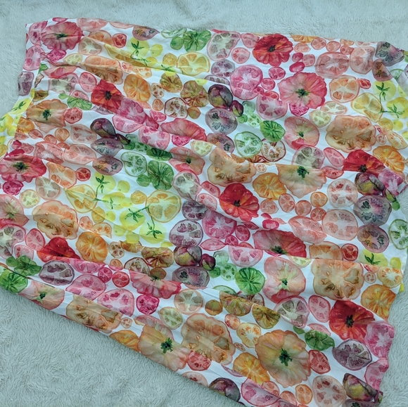 Modcloth SZ 1x fruity floral flowey skirt - Picture 5 of 10